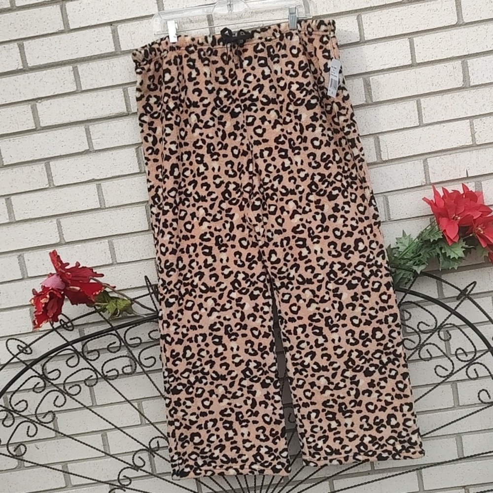 Leopard PJs* - Picture 2 of 11